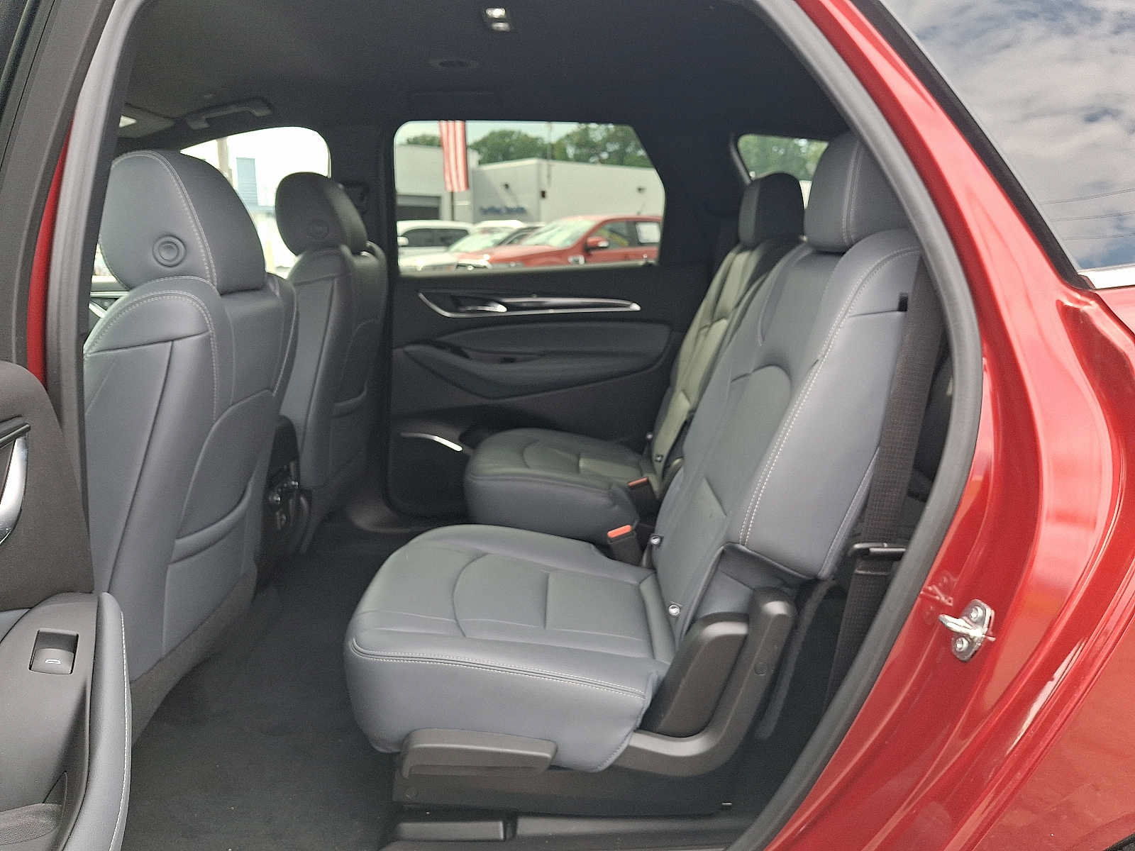 Certified 2023 Buick Enclave Essence FWD image 10