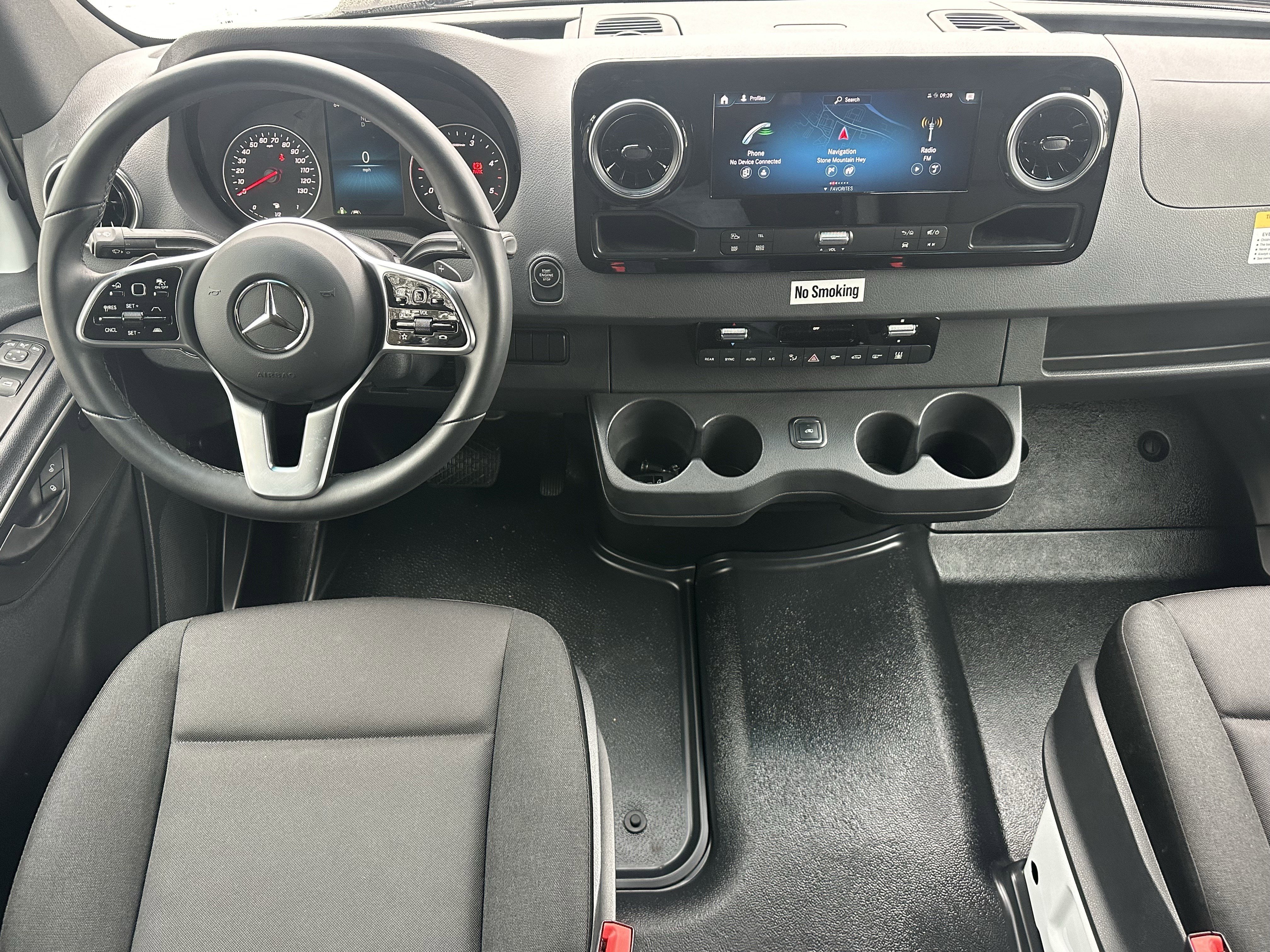 Used 2024 Mercedes-Benz Sprinter 2500 image 23