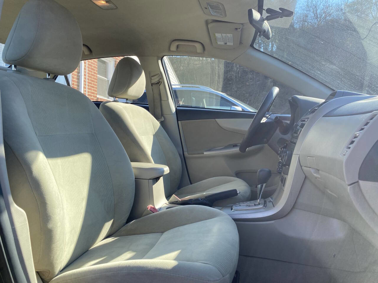 Used 2012 Toyota Corolla LE image 20