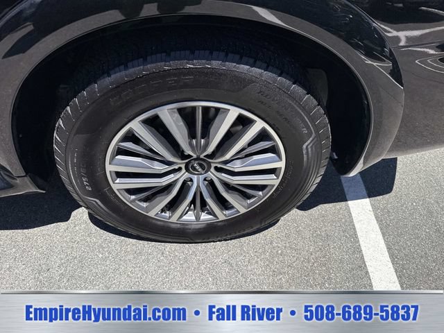 Used 2024 Nissan Armada SL w/ Captain's Chairs Package AWD/4WD image 15