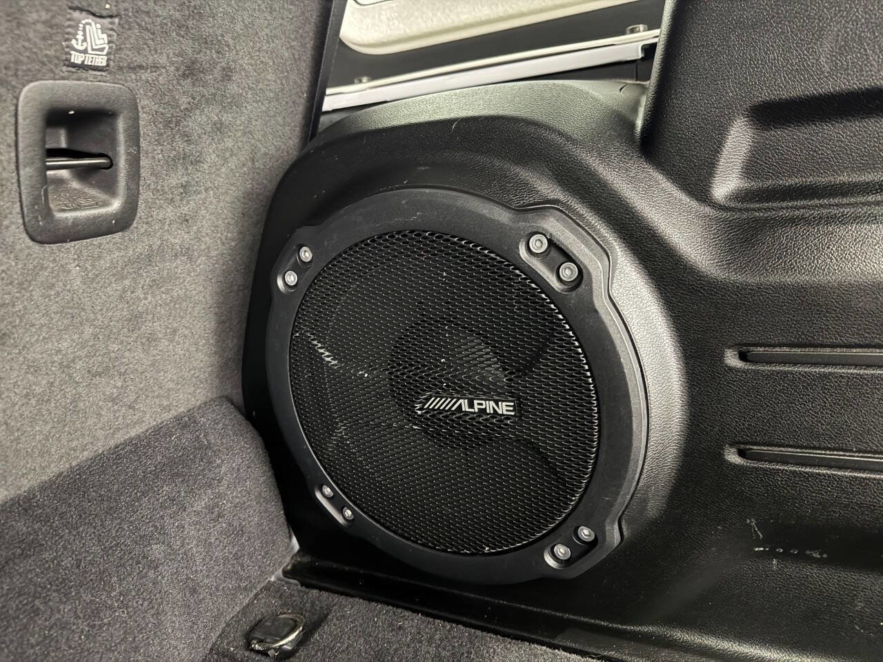 Used 2022 Jeep Wrangler Unlimited Sahara w/ Cold Weather Group image 18