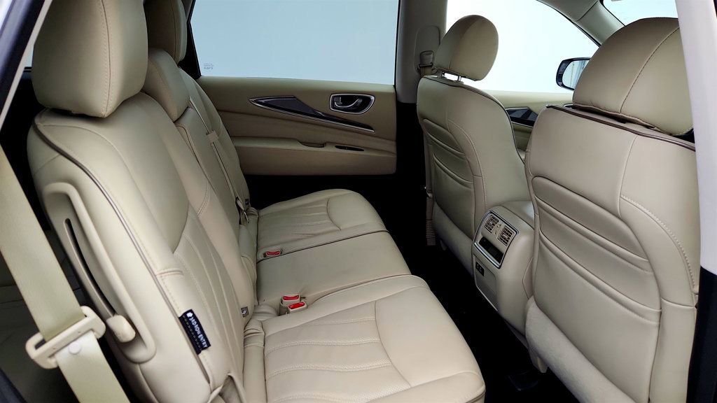 Used 2020 INFINITI QX60 Luxe w/ Essential Package image 24