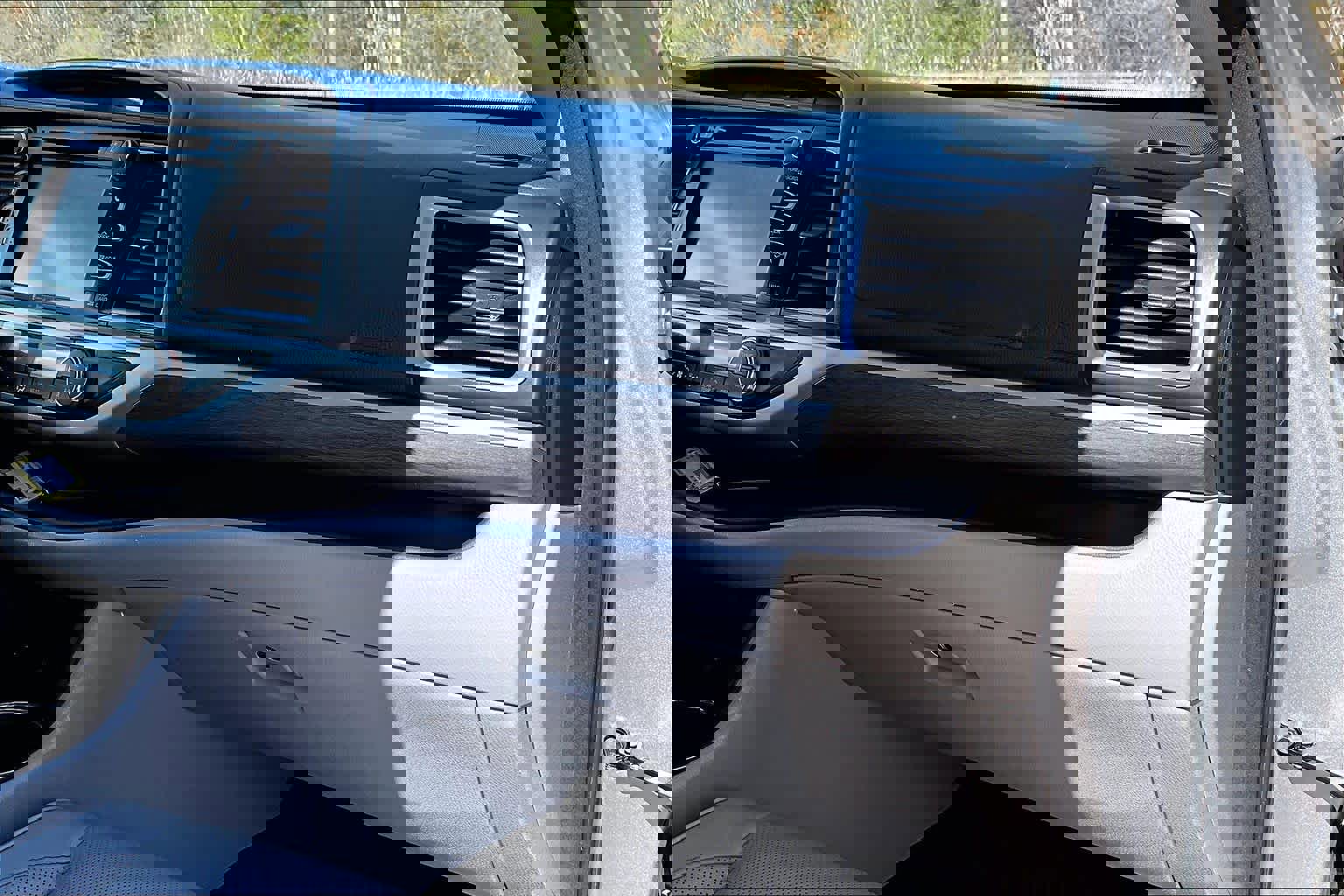 Used 2018 Toyota Highlander Limited Platinum image 19