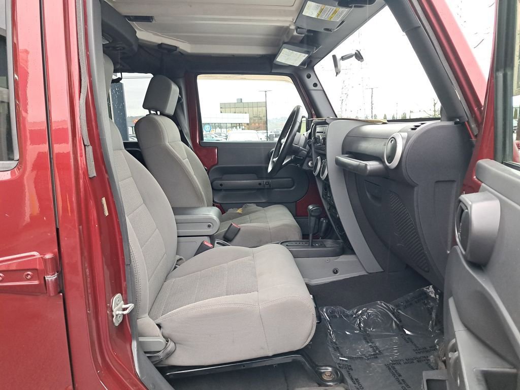 Used 2009 Jeep Wrangler Unlimited Sahara w/ Trailer Tow Group image 17