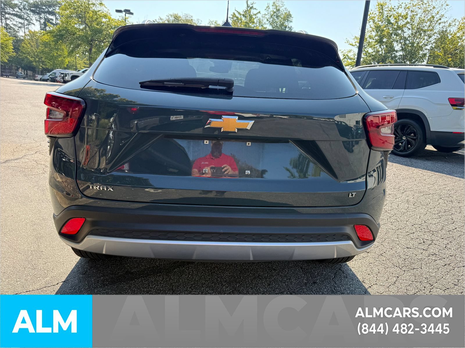 Used 2025 Chevrolet Trax LT FWD image 12