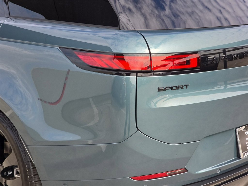 New 2026 Land Rover Range Rover Sport Dynamic SE image 36