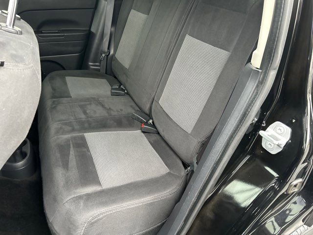 Used 2015 Jeep Patriot Sport image 19