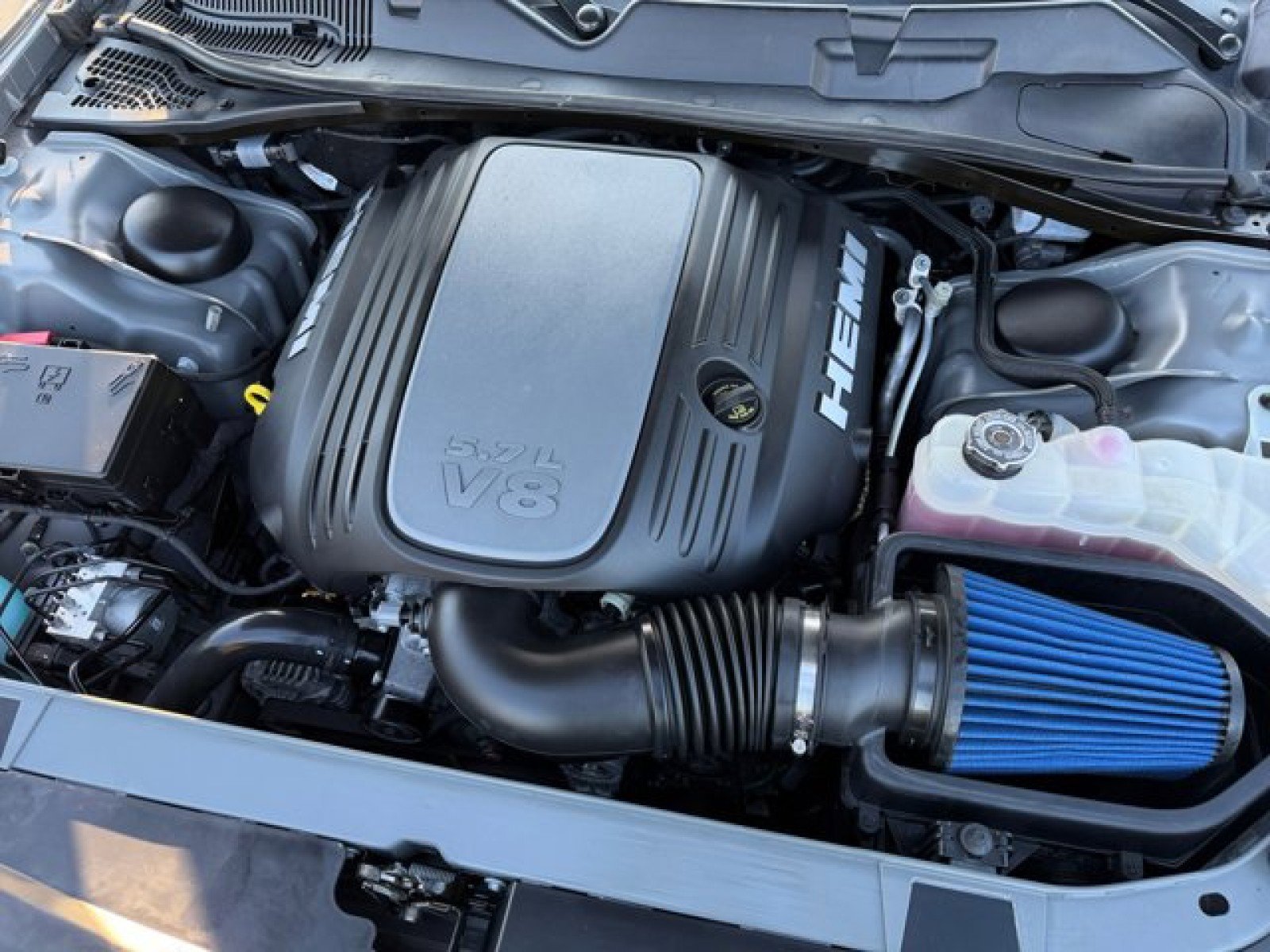 Used 2023 Dodge Challenger R/T w/ T/A Package image 9