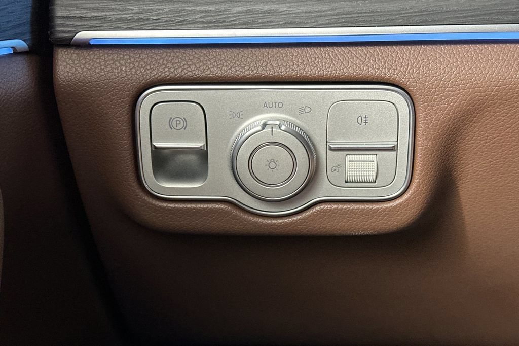 Certified 2026 Mercedes-Benz GLS 450 4MATIC image 34