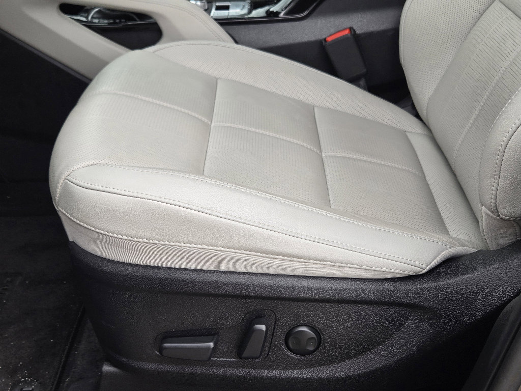 Certified 2024 Kia Telluride EX image 26