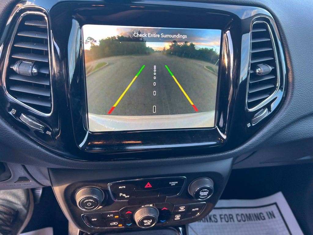 Used 2020 Jeep Compass Latitude FWD image 36