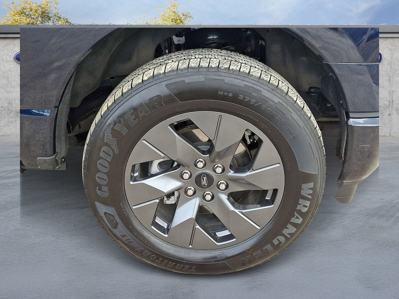 Used 2025 Ford F150 Lightning Flash image 6