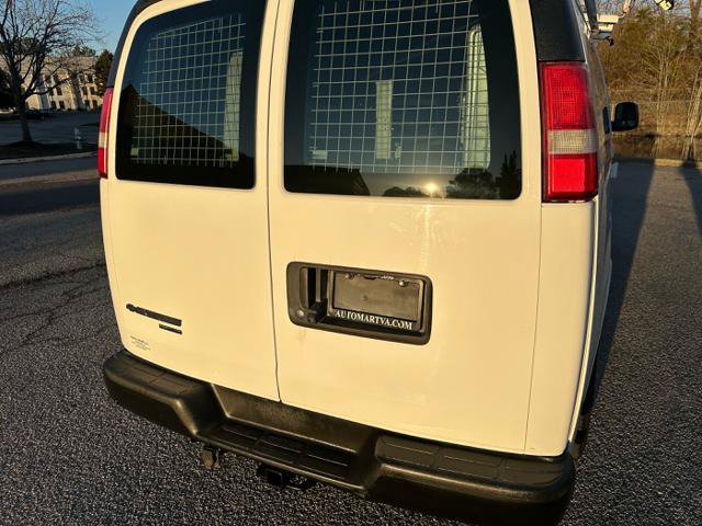 Used 2015 Chevrolet Express 2500 RWD image 40