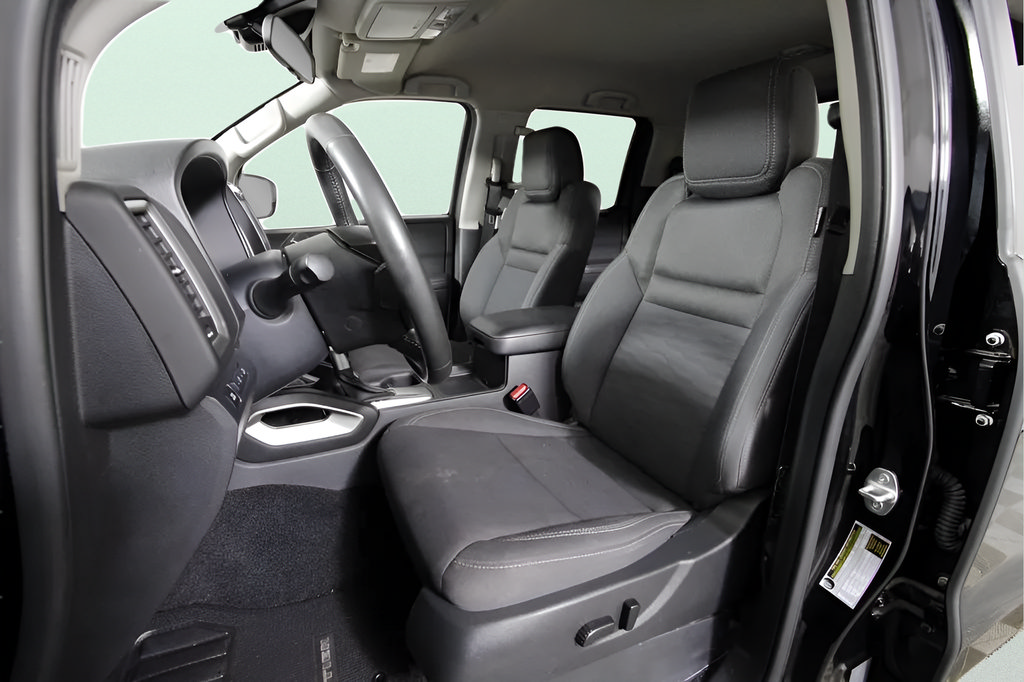 Used 2024 Nissan Frontier SV w/ SV Convenience Package RWD image 27