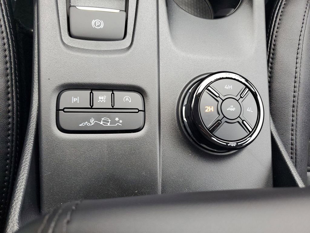 New 2025 Ford Ranger Lariat w/ FX4 Off-Road Package image 24