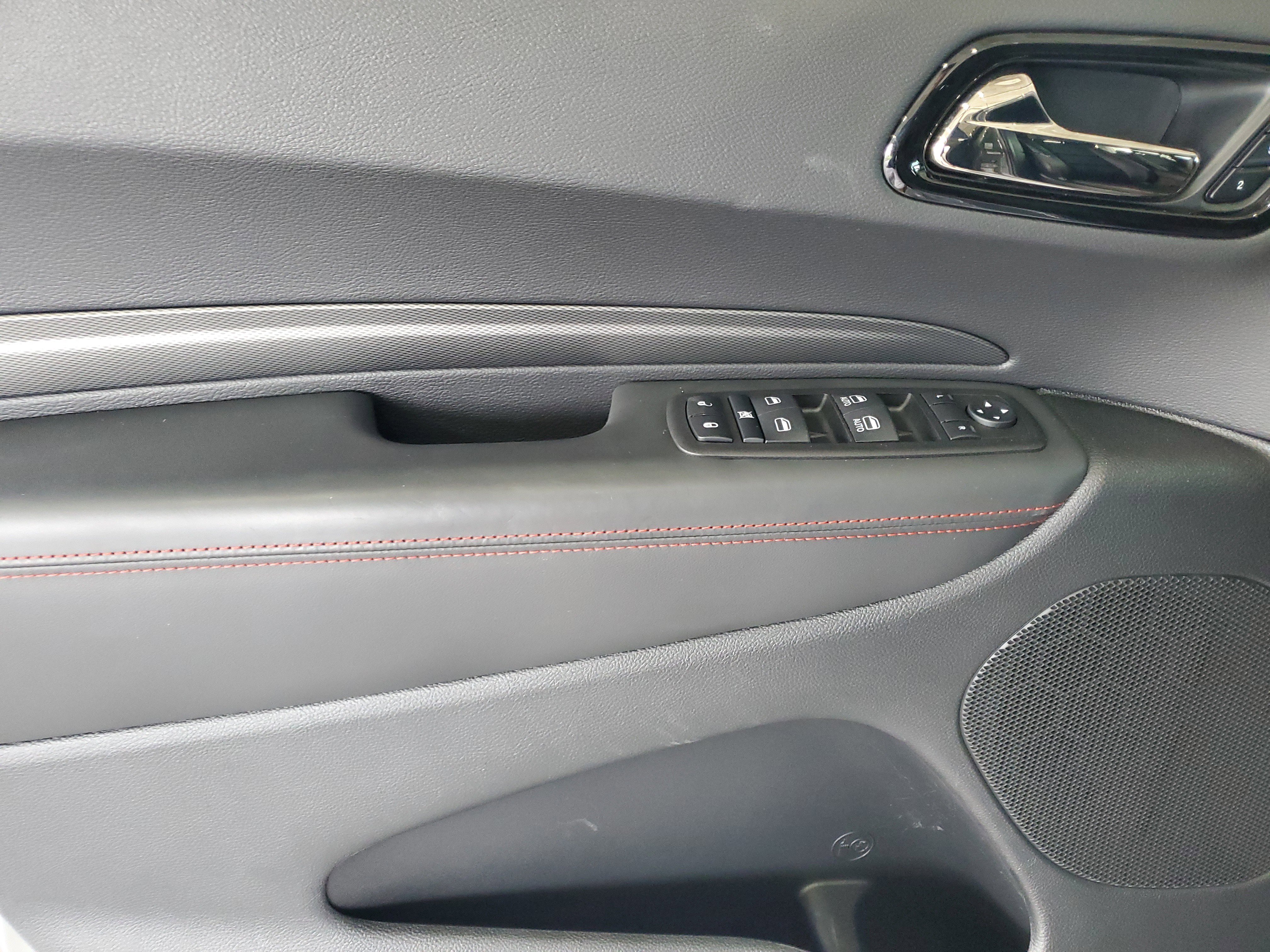 Certified 2025 Dodge Durango R/T image 18