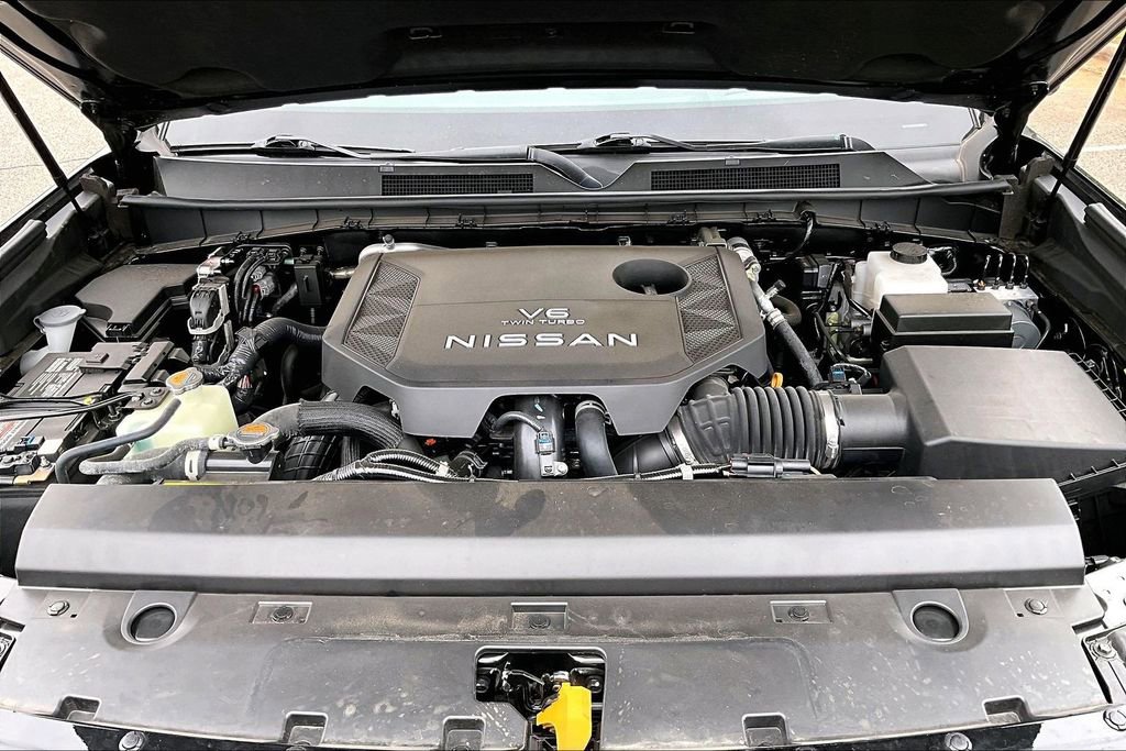 Used 2025 Nissan Armada Platinum Reserve AWD/4WD image 9