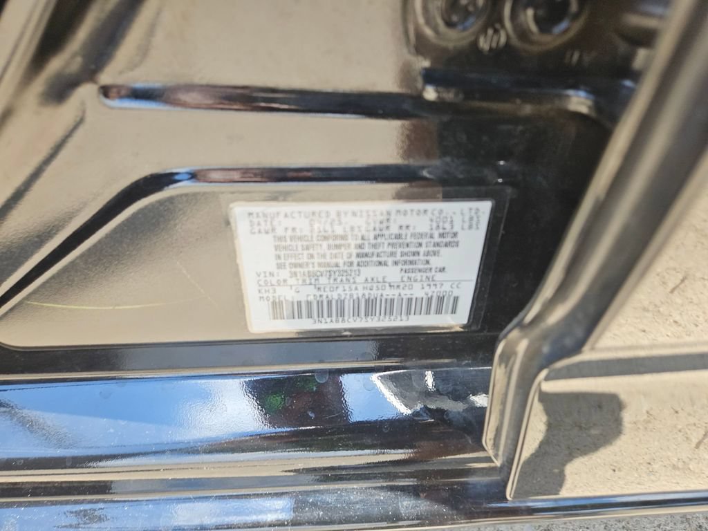 Used 2025 Nissan Sentra SV FWD image 31