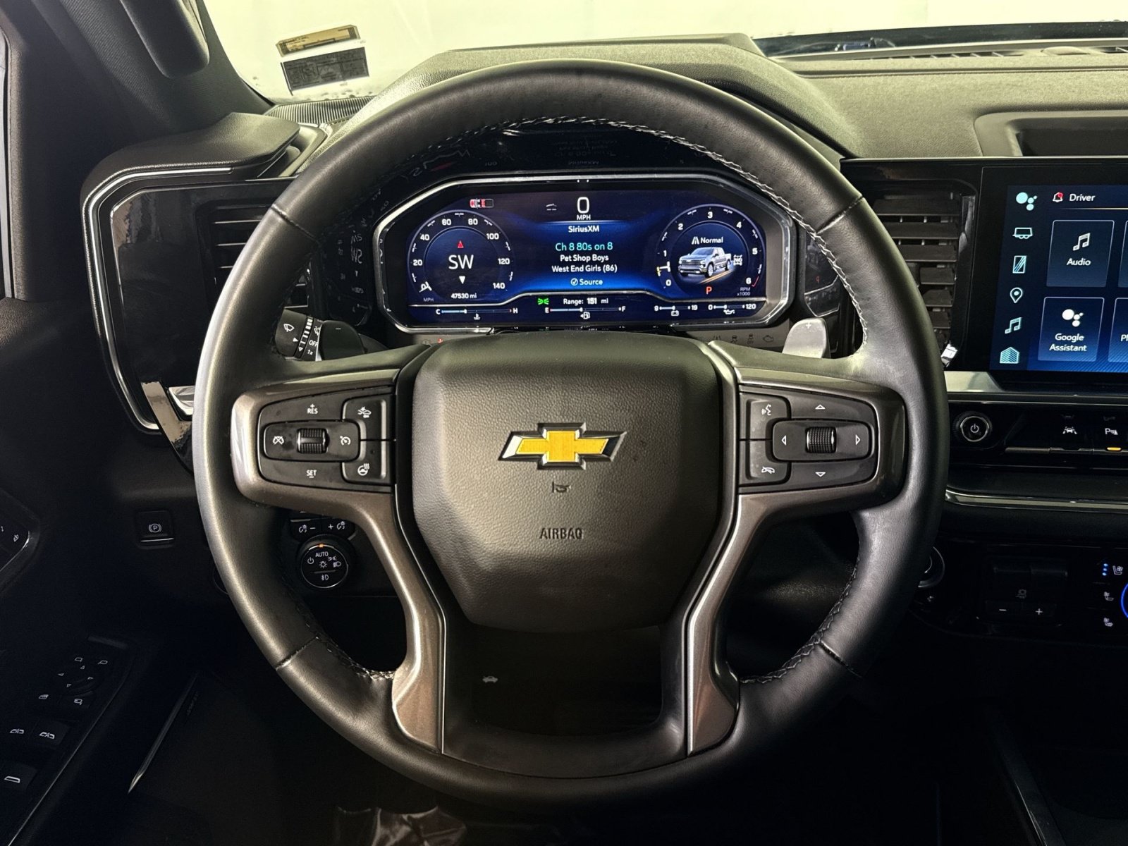 Used 2024 Chevrolet Silverado 1500 High Country w/ High Country Premium Package AWD/4WD image 16