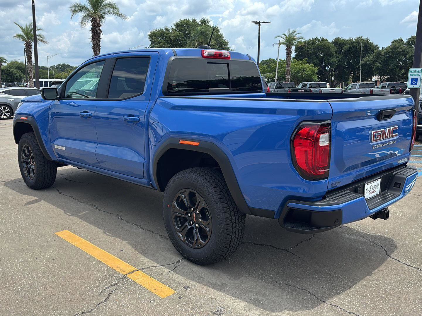 New 2025 GMC Canyon Elevation w/ Convenience Package image 5