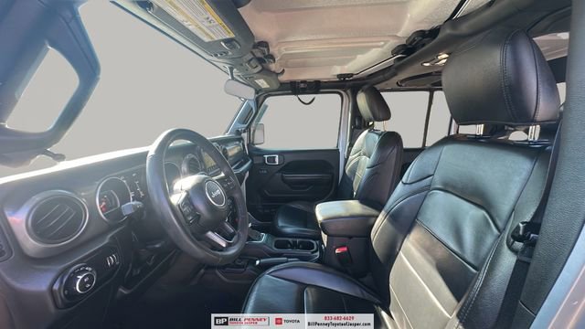 Used 2023 Jeep Gladiator Willys image 11