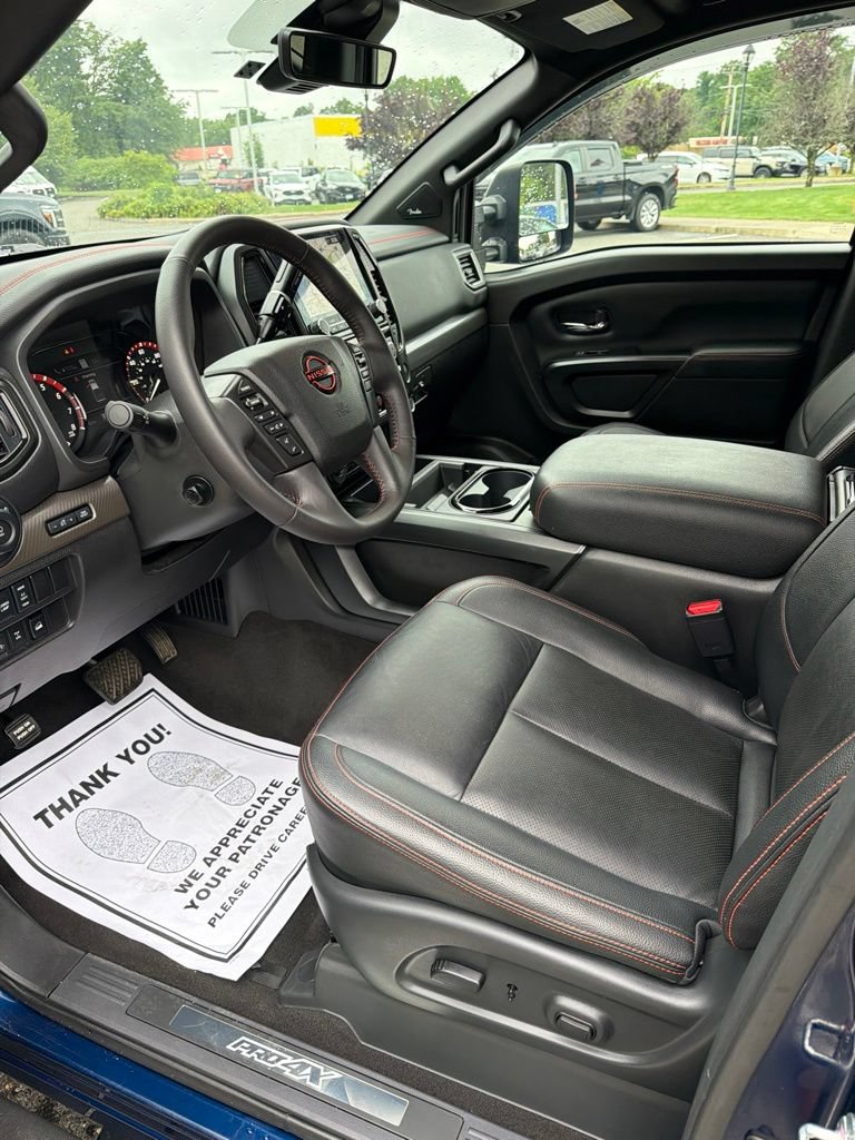 Used 2024 Nissan Titan PRO-4X w/ Pro-4x Convenience Package AWD/4WD image 7