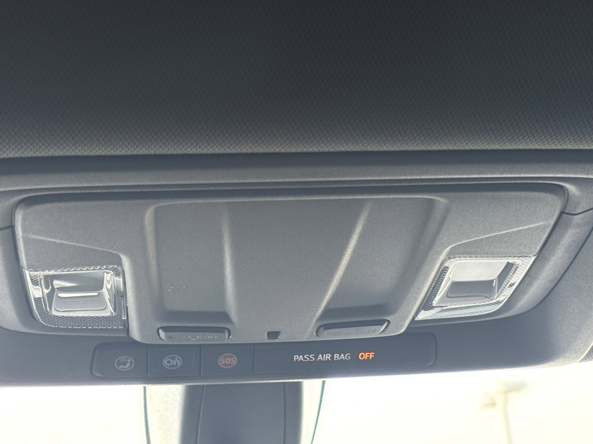 Used 2020 Chevrolet Silverado 1500 LT w/ Texas Edition image 7