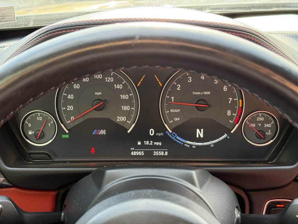 Used 2017 BMW M4 Convertible image 23