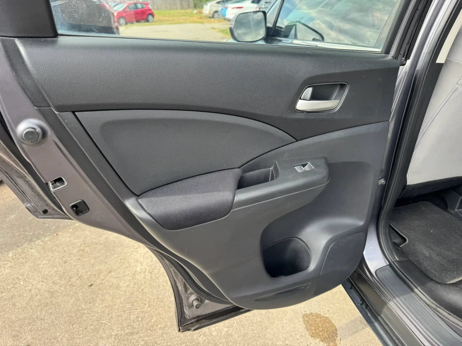 Used 2016 Honda CR-V LX image 18
