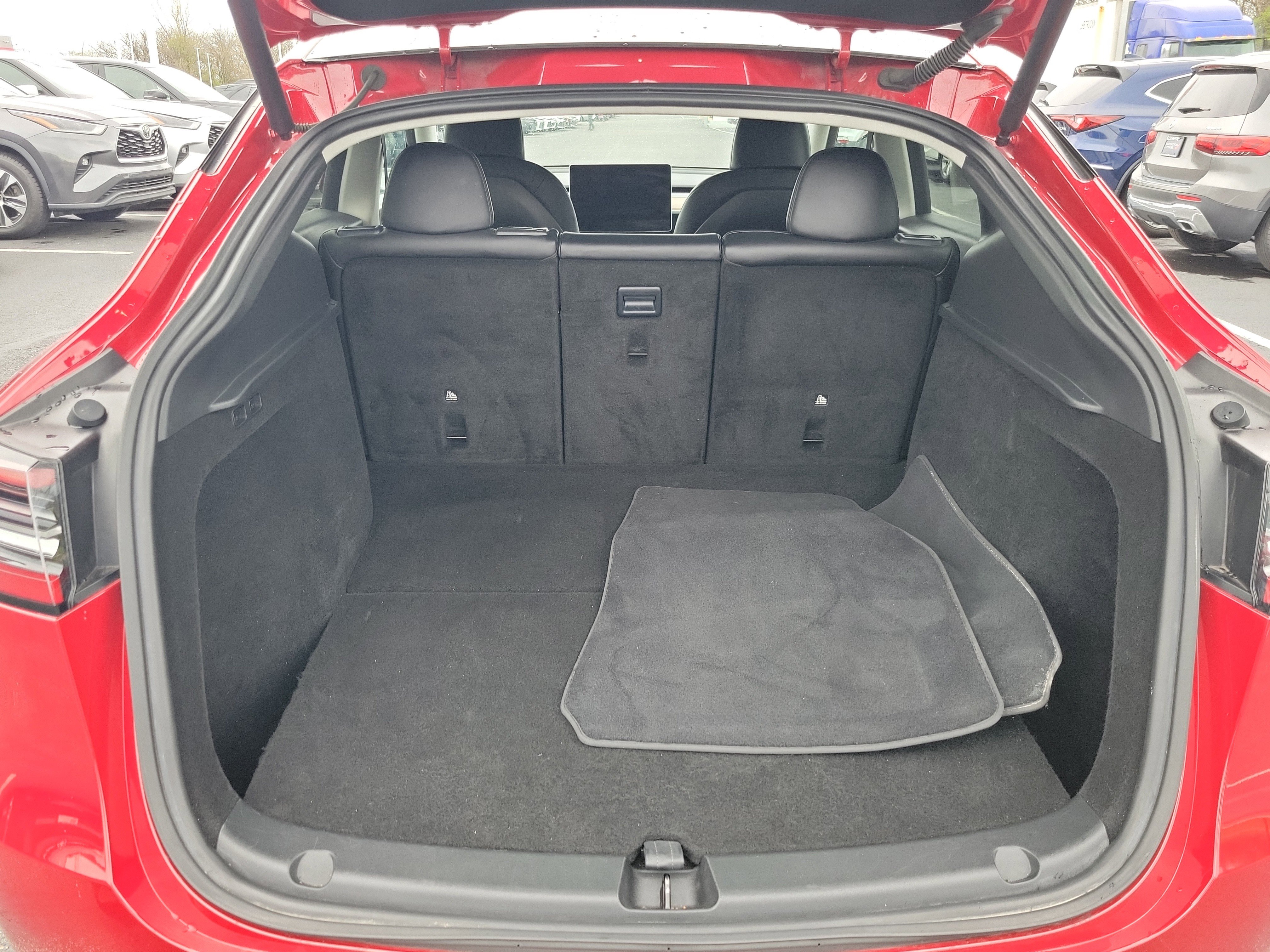 Used 2023 Tesla Model Y Performance image 6