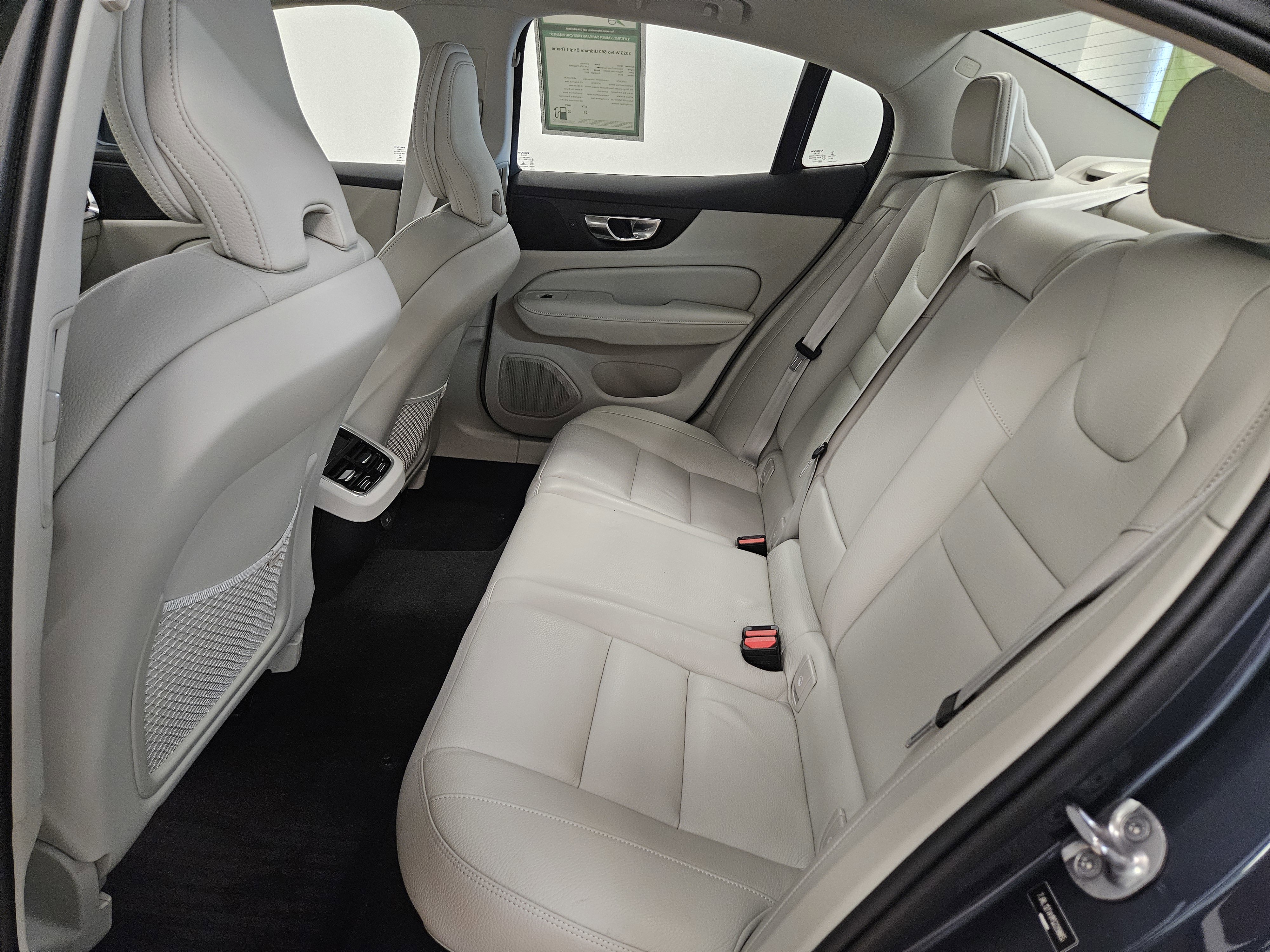 Used 2023 Volvo S60 B5 Ultimate w/ Climate Package image 11