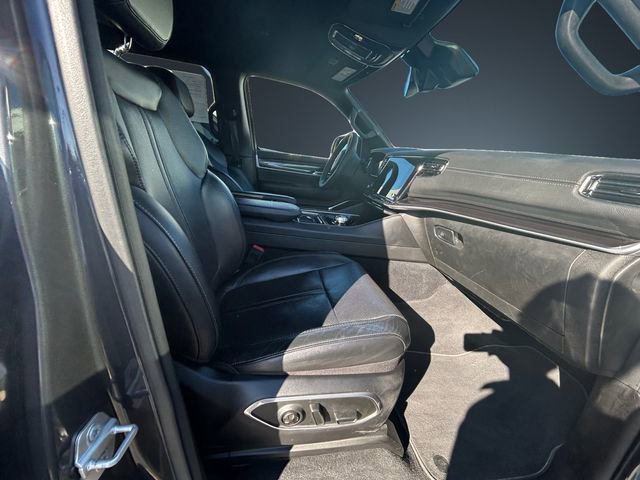 Used 2023 Jeep Wagoneer 4WD image 15