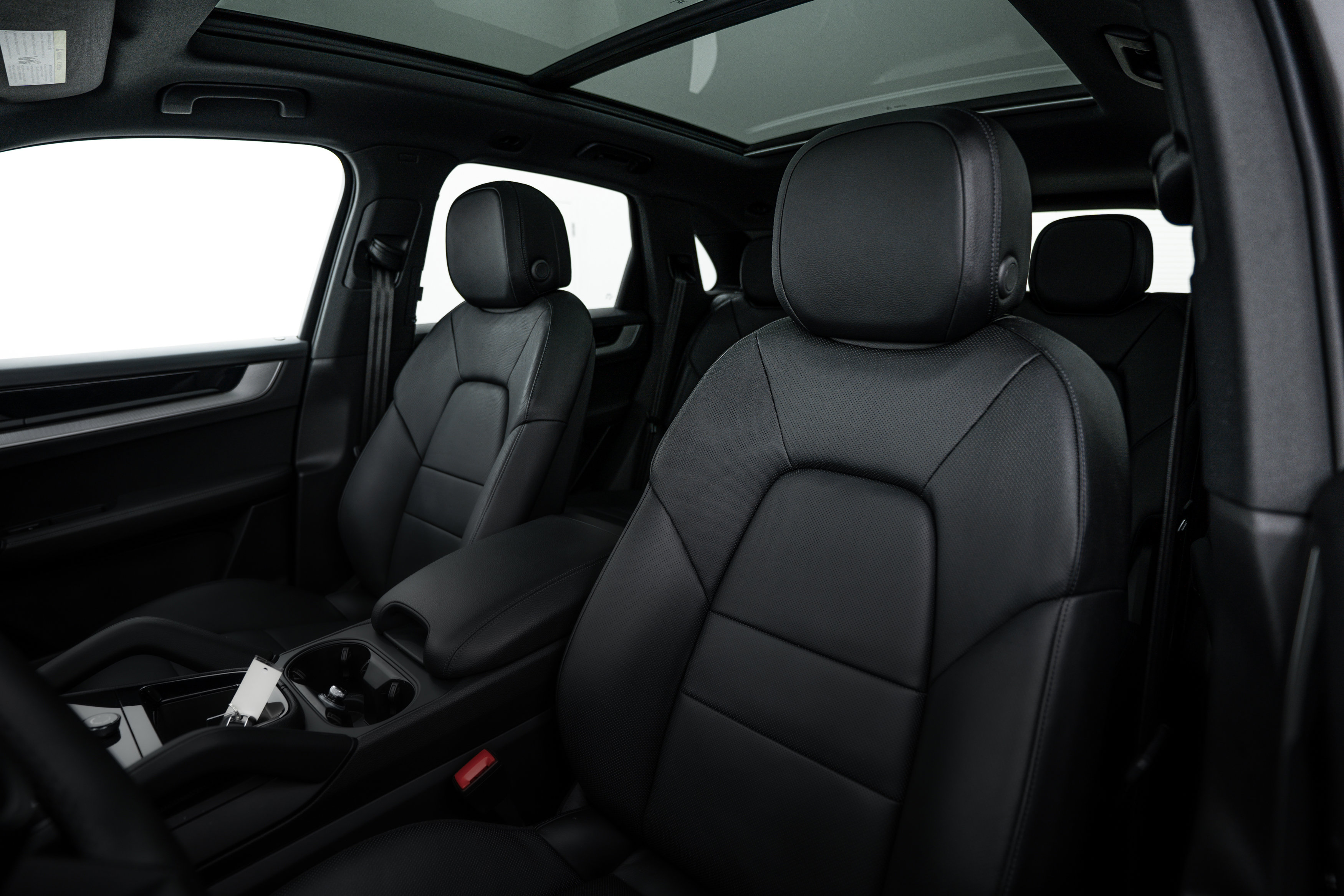 Certified 2024 Porsche Cayenne image 21