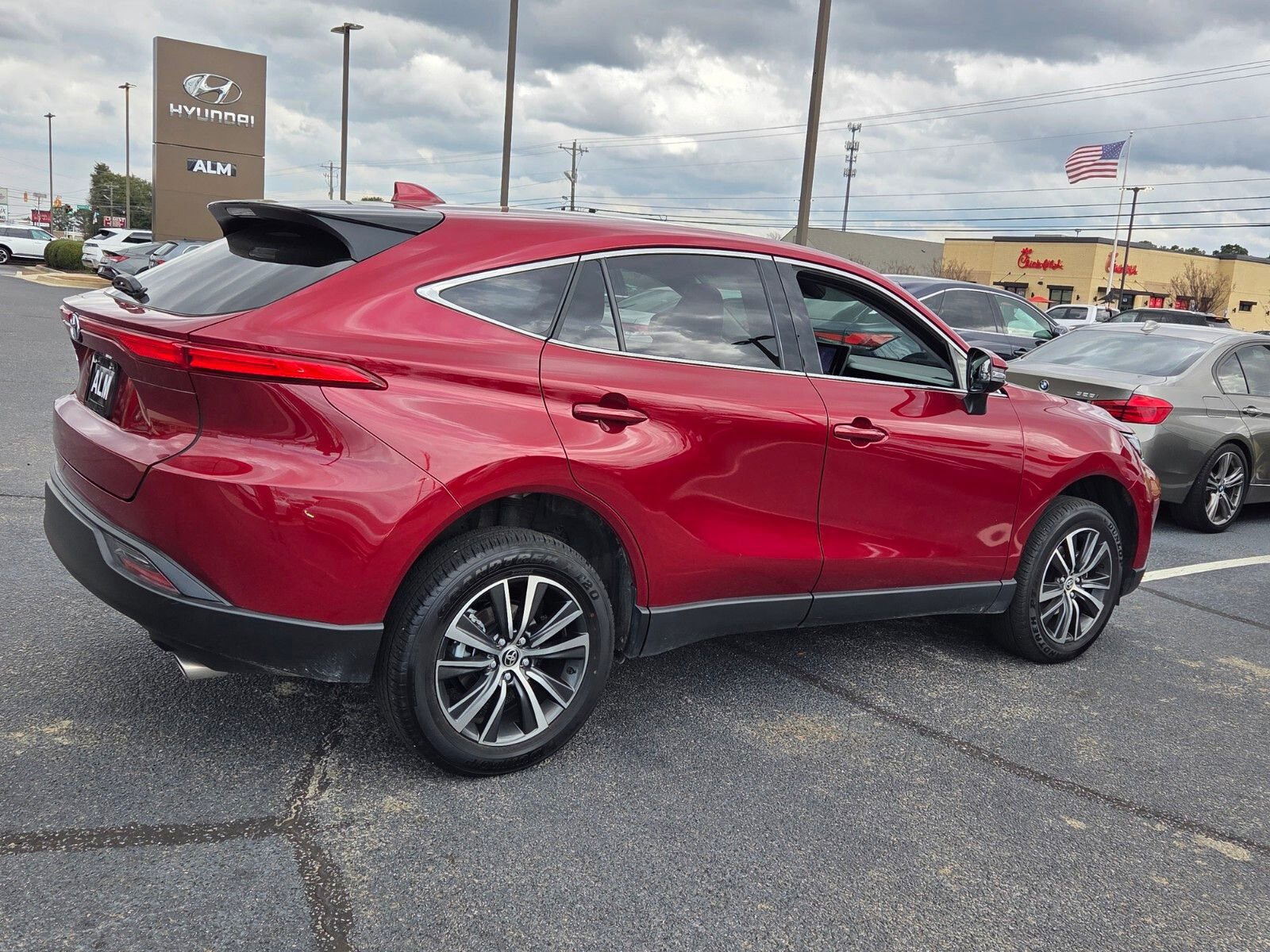 Used 2024 Toyota Venza LE image 14