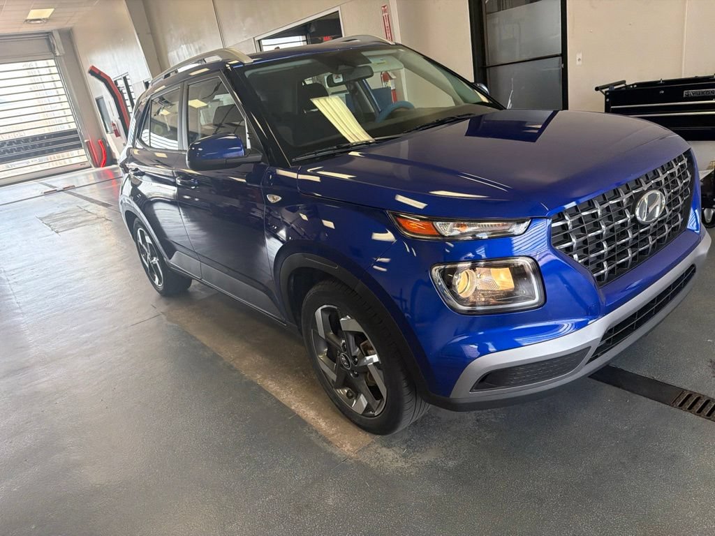 Used 2024 Hyundai Venue SEL