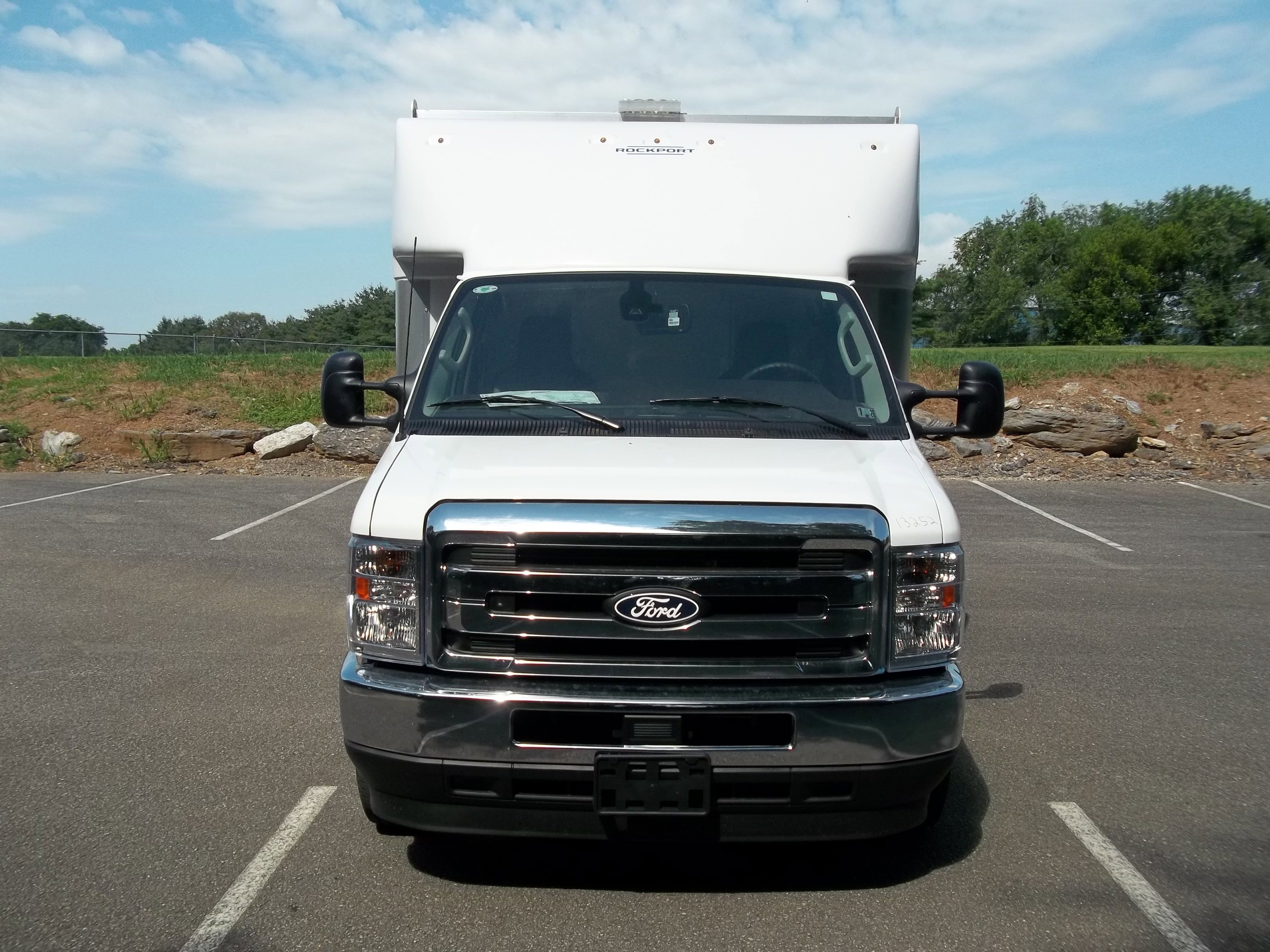 New 2026 Ford E-350 and Econoline 350 Super Duty w/ Power Equipment Group video 2