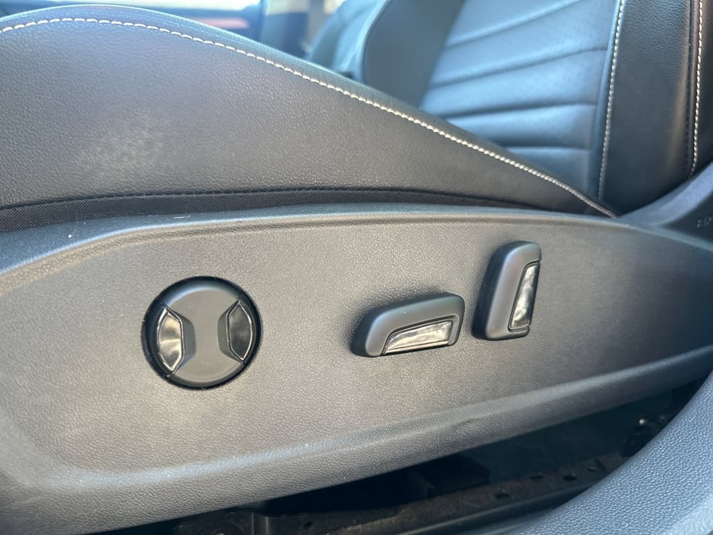 Used 2024 Volkswagen Jetta SE FWD image 9