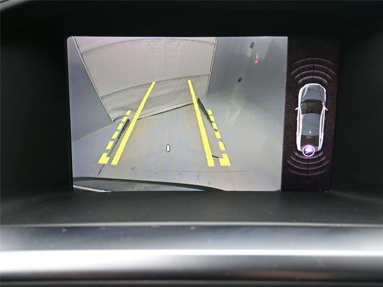 Used 2018 Volvo S60 T5 Inscription image 14