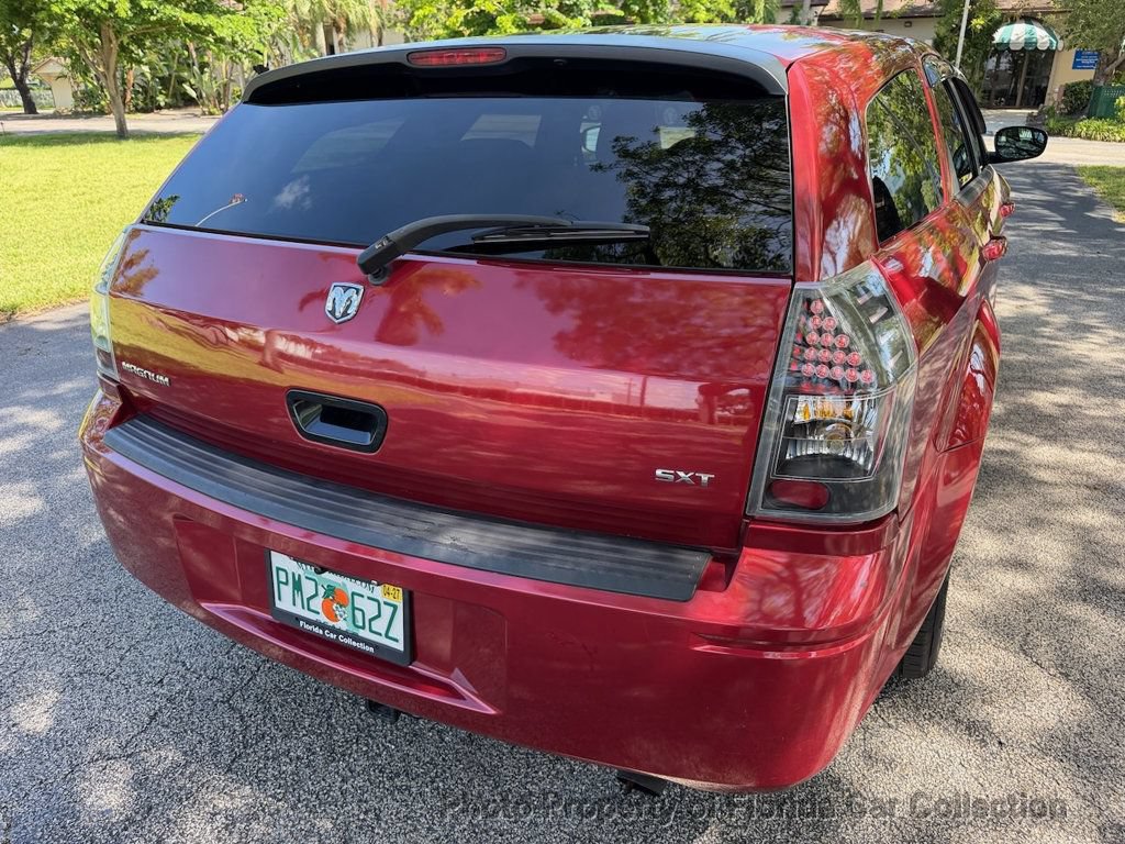 Used 2005 Dodge Magnum SE RWD image 28
