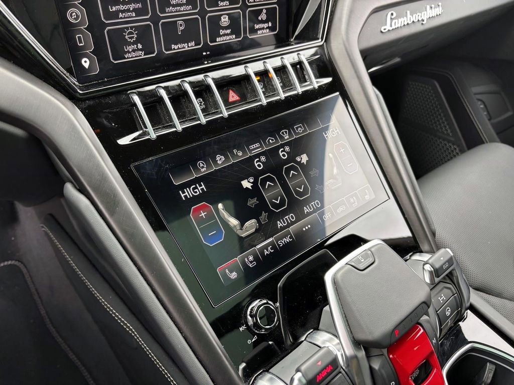 Used 2023 Lamborghini Urus S image 37