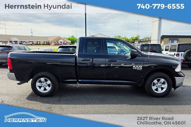 Used 2024 RAM 1500 Classic SLT AWD/4WD image 22
