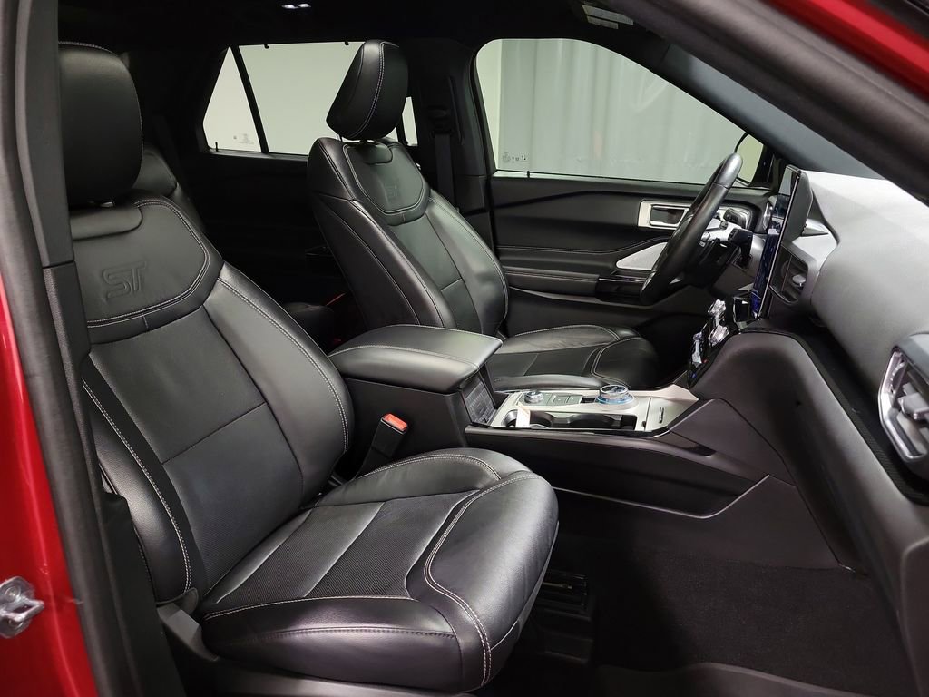 Used 2024 Ford Explorer ST w/ Equipment Group 401A image 30