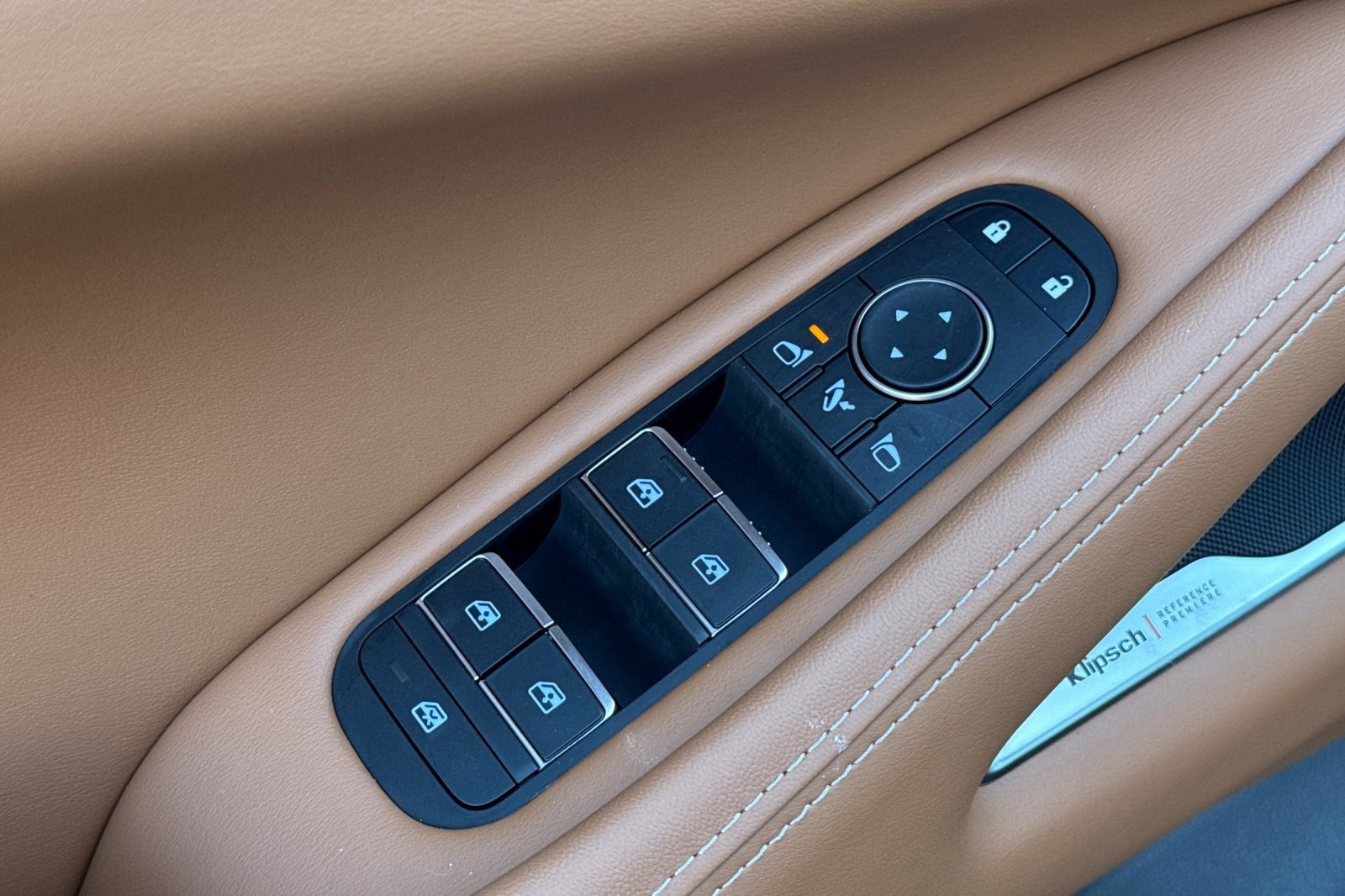 New 2026 INFINITI QX60 Autograph w/ Dark Cargo Package image 11