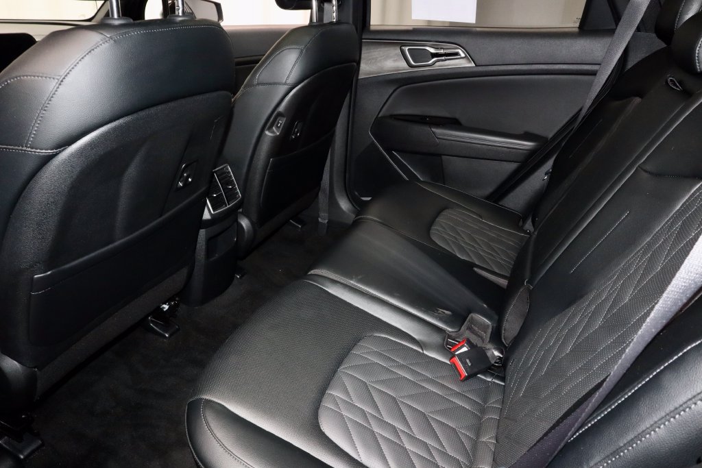 Used 2024 Kia Sportage X-Line w/ X-Line Premium Package AWD/4WD image 22