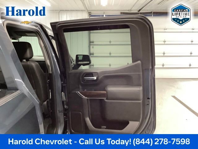 Used 2019 GMC Sierra 1500 SLT w/ X31 Off-Road Package AWD/4WD image 8
