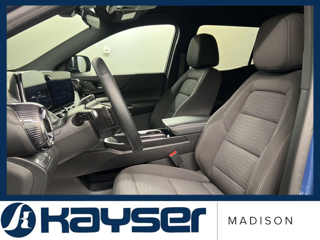 Used 2025 Chevrolet Equinox LT image 26