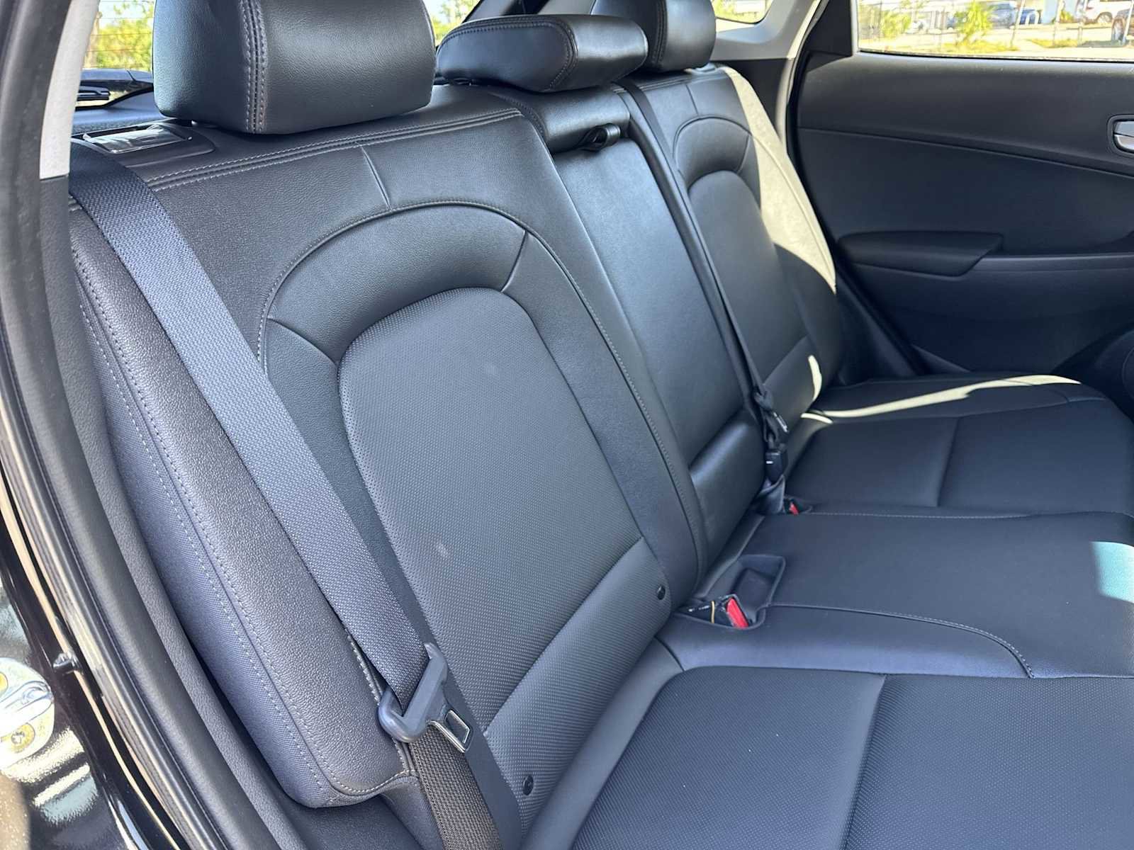 Used 2022 Hyundai Kona Limited image 20