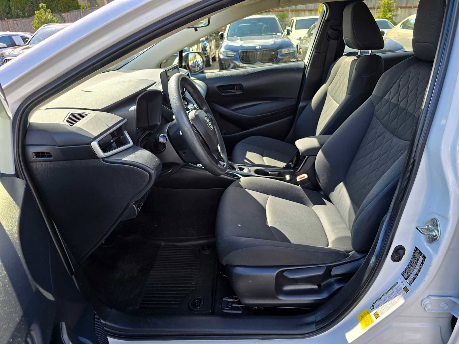 Used 2022 Toyota Corolla LE FWD image 20