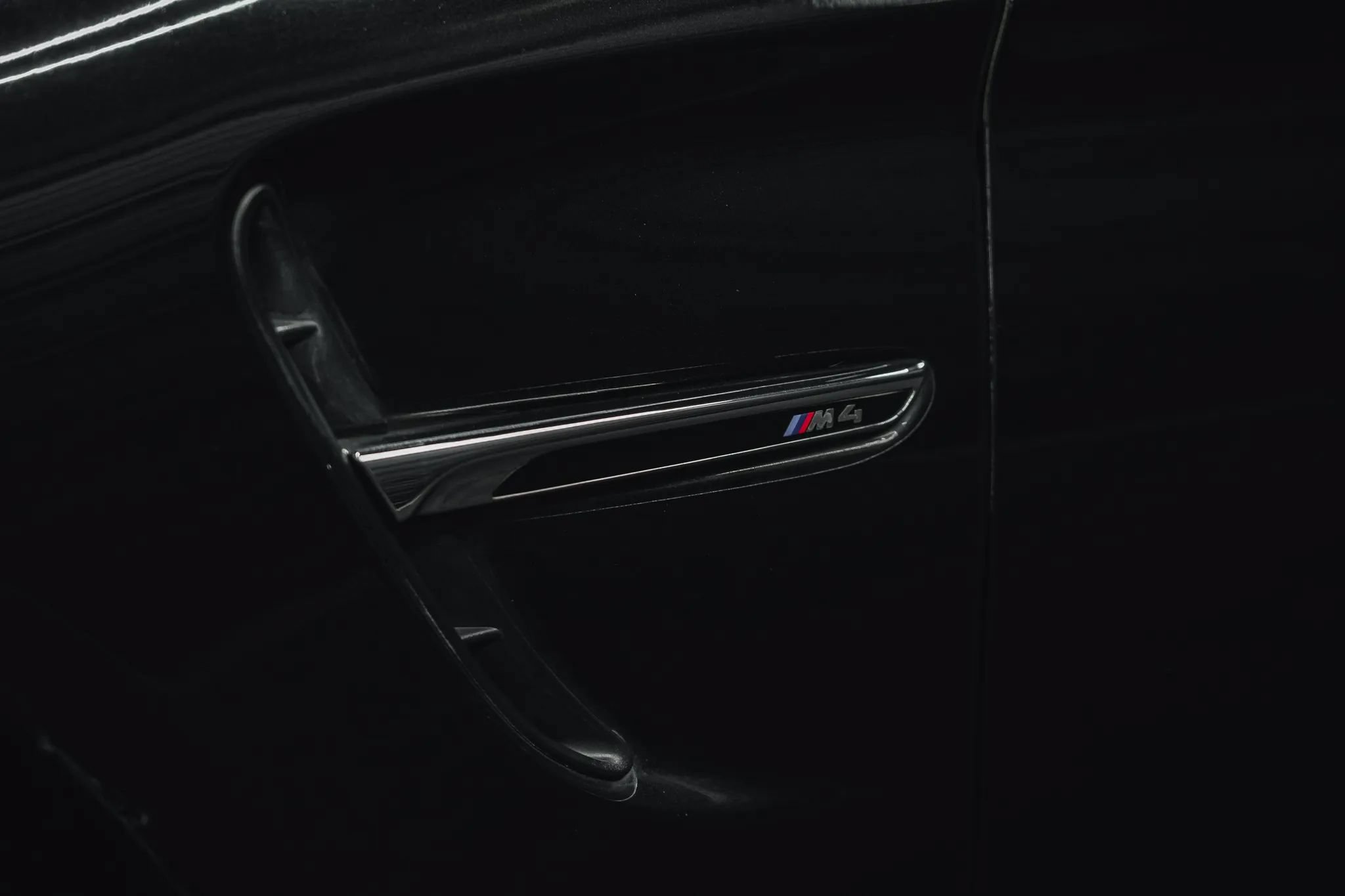 Used 2015 BMW M4 Coupe w/ Executive Package RWD image 7