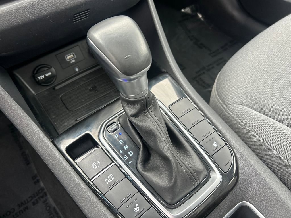 Used 2020 Hyundai Ioniq SEL image 17